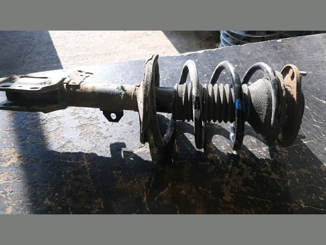 bontott TOYOTA AVENSIS T25 Bal első Gólyaláb (Lengécsillapító, Rugó)