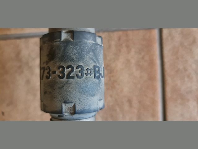 bontott TOYOTA AVENSIS T25 Bal Féltengely