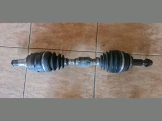 bontott TOYOTA AVENSIS T25 Bal Féltengely