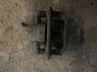 bontott TOYOTA AVENSIS T25 Bal hátsó Féknyereg Munkahengerrel