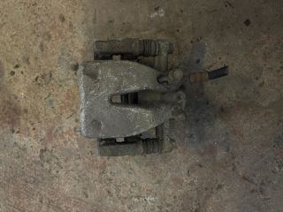 bontott TOYOTA AVENSIS T25 Bal hátsó Féknyereg Munkahengerrel