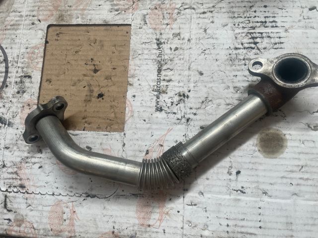 bontott TOYOTA AVENSIS T25 EGR Hűtő Cső