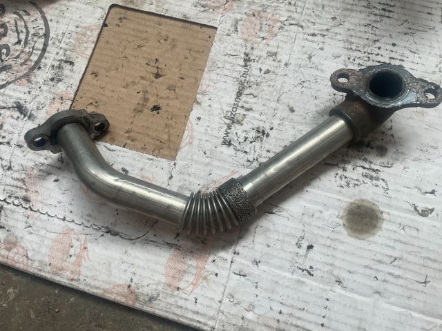 bontott TOYOTA AVENSIS T25 EGR Hűtő Cső