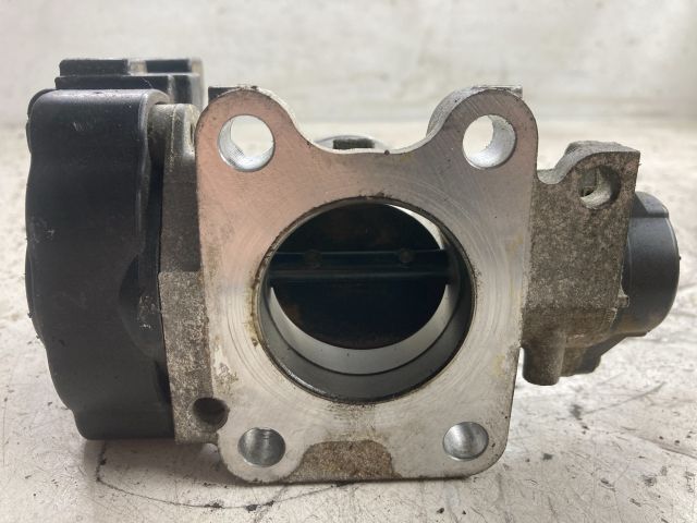 bontott TOYOTA AVENSIS T25 Fojtószelep (Elektromos)