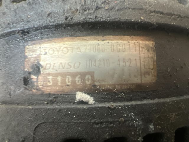 bontott TOYOTA AVENSIS T25 Generátor