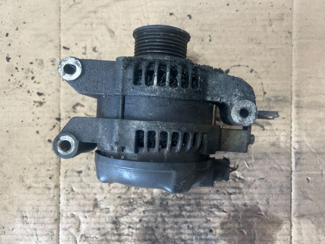 bontott TOYOTA AVENSIS T25 Generátor