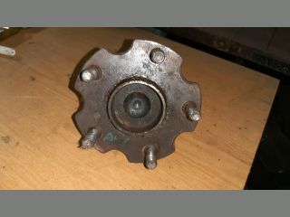 bontott TOYOTA AVENSIS T25 Hátsó Kerékagy (Pozíciófüggetlen)