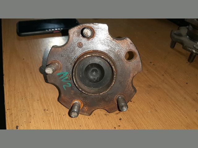 bontott TOYOTA AVENSIS T25 Hátsó Kerékagy (Pozíciófüggetlen)