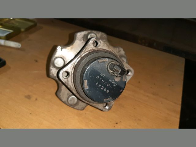 bontott TOYOTA AVENSIS T25 Hátsó Kerékagy (Pozíciófüggetlen)