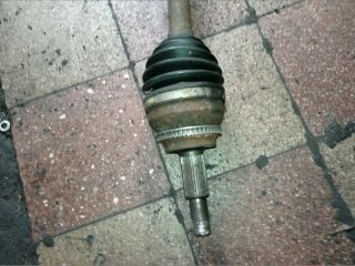 bontott TOYOTA AVENSIS T25 Jobb Féltengely