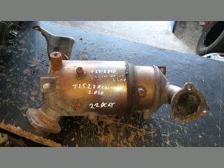 bontott TOYOTA AVENSIS T25 Katalizátor