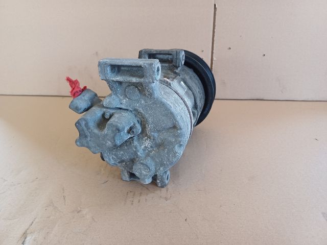 bontott TOYOTA AVENSIS T25 Klímakompresszor