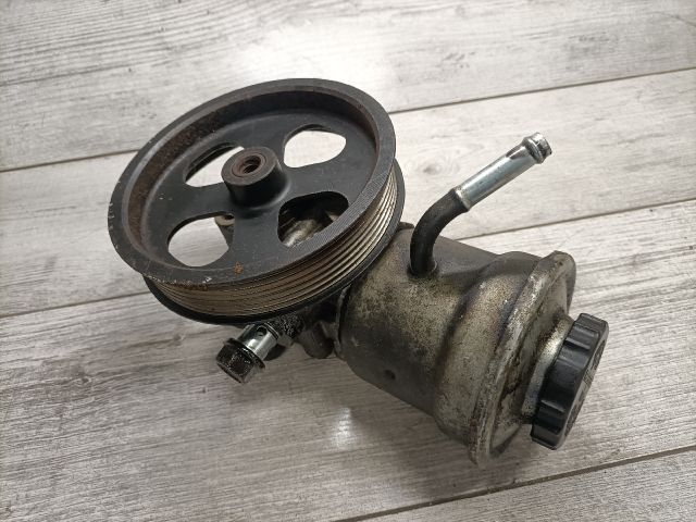 bontott TOYOTA AVENSIS T25 Kormányszervó Motor (Hidraulikus)