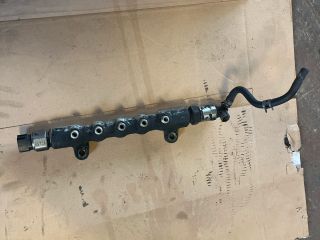 bontott TOYOTA AVENSIS T25 Közösnyomócső