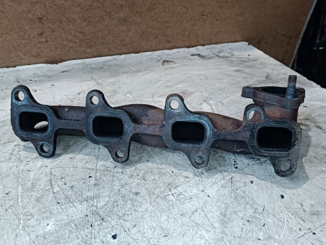 bontott TOYOTA AVENSIS T25 Leömlő (Soros)