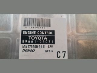 bontott TOYOTA AVENSIS T25 Motorvezérlő