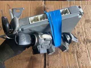 bontott TOYOTA AVENSIS T25 Motorvezérlő