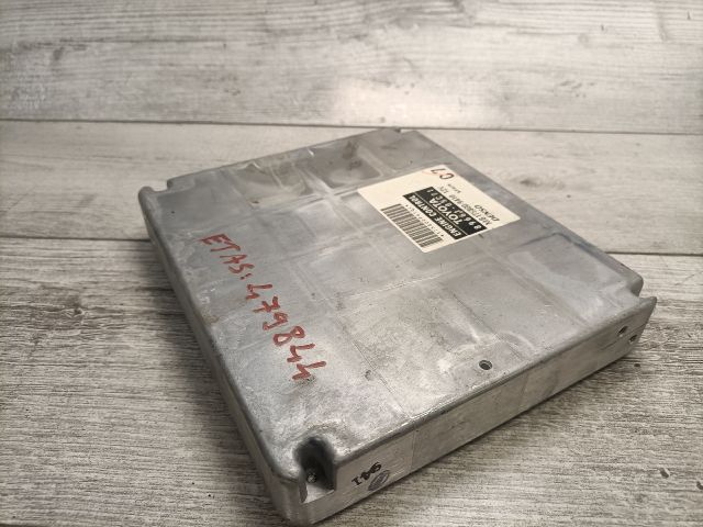 bontott TOYOTA AVENSIS T25 Motorvezérlő