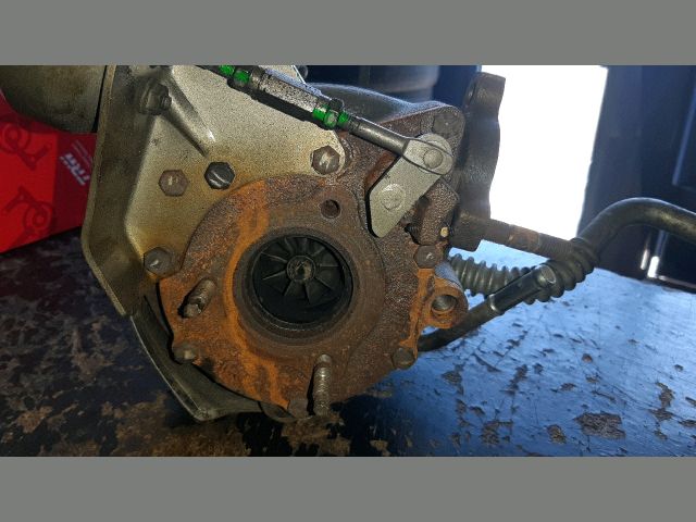 bontott TOYOTA AVENSIS T25 Turbó