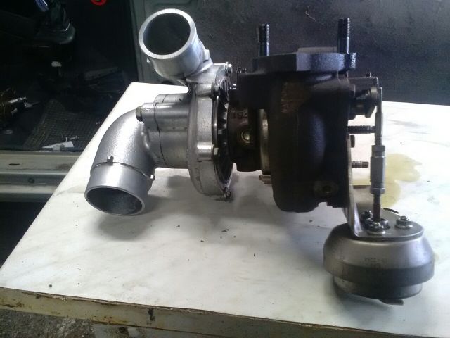 bontott TOYOTA AVENSIS T25 Turbó