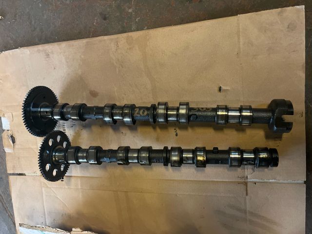 bontott TOYOTA AVENSIS T25 Vezérműtengely (Magában)