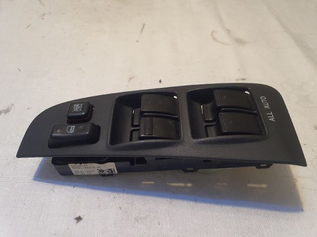 bontott TOYOTA AVENSIS T25 Ablakemelő Kapcsoló Négyes / Kettes