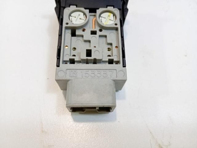 bontott TOYOTA AVENSIS T25 Ablakfűtés Kapcsoló