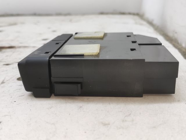 bontott TOYOTA AVENSIS T25 Ablakfűtés Kapcsoló