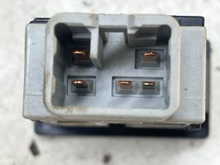 bontott TOYOTA AVENSIS T25 Ablakfűtés Kapcsoló