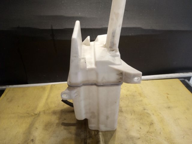 bontott TOYOTA AVENSIS T25 Ablakmosó Tartály