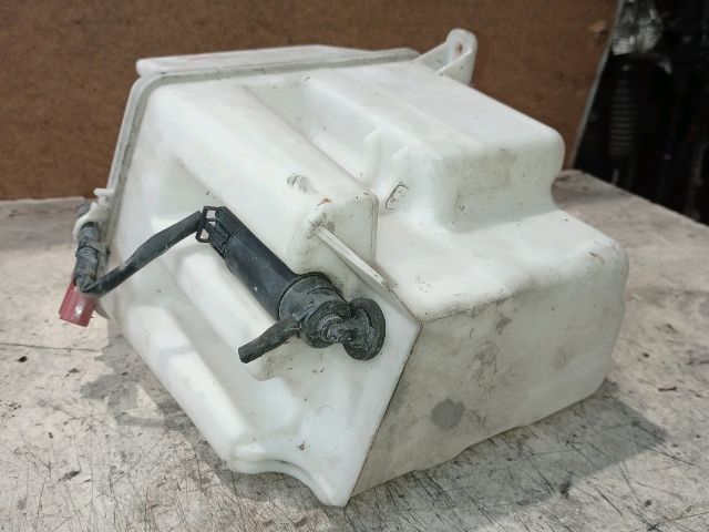 bontott TOYOTA AVENSIS T25 Ablakmosó Tartály