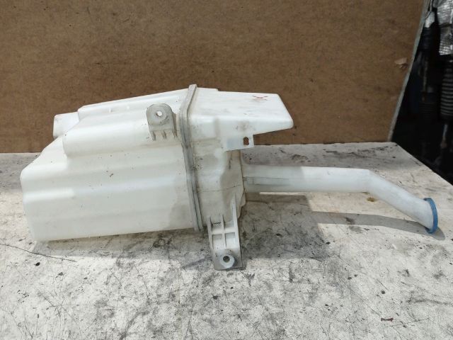 bontott TOYOTA AVENSIS T25 Ablakmosó Tartály