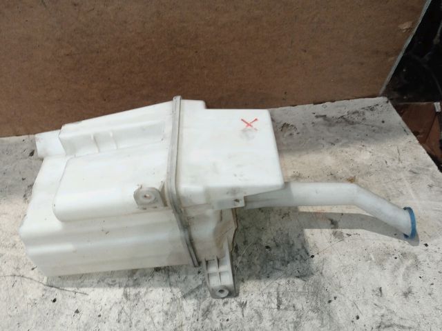 bontott TOYOTA AVENSIS T25 Ablakmosó Tartály