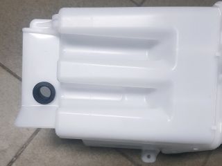 bontott TOYOTA AVENSIS T25 Ablakmosó Tartály