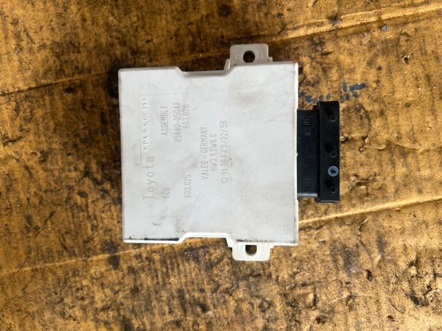 bontott TOYOTA AVENSIS T25 Ablaktörlő Relé