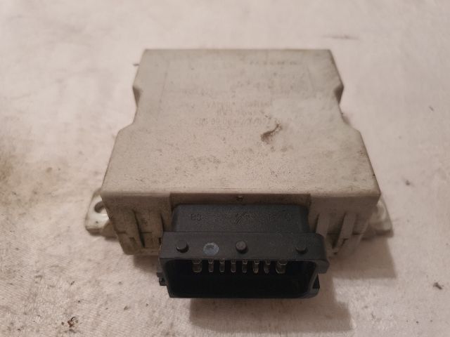 bontott TOYOTA AVENSIS T25 Ablaktörlő Relé