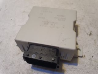 bontott TOYOTA AVENSIS T25 Ablaktörlő Relé