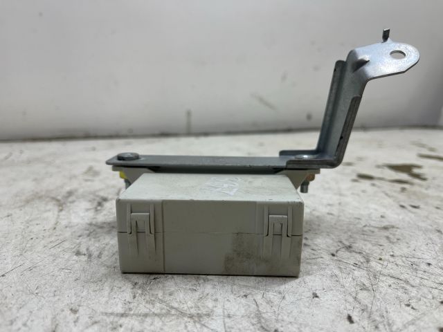 bontott TOYOTA AVENSIS T25 Ablaktörlő Relé