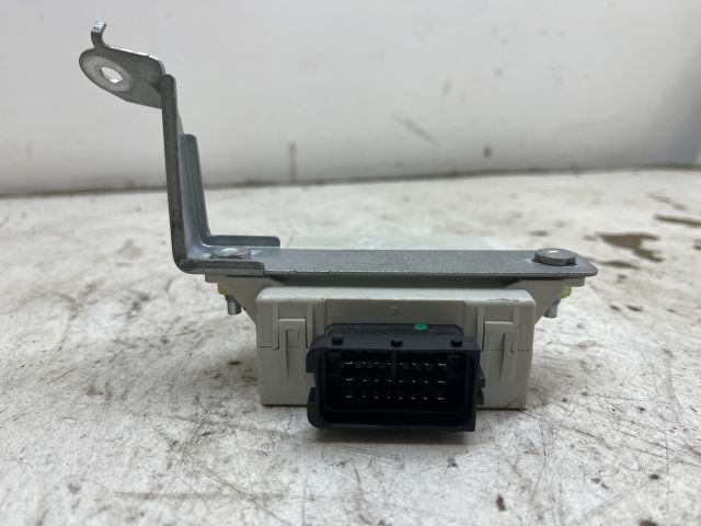 bontott TOYOTA AVENSIS T25 Ablaktörlő Relé