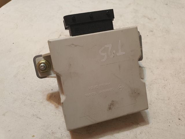 bontott TOYOTA AVENSIS T25 Ablaktörlő Relé