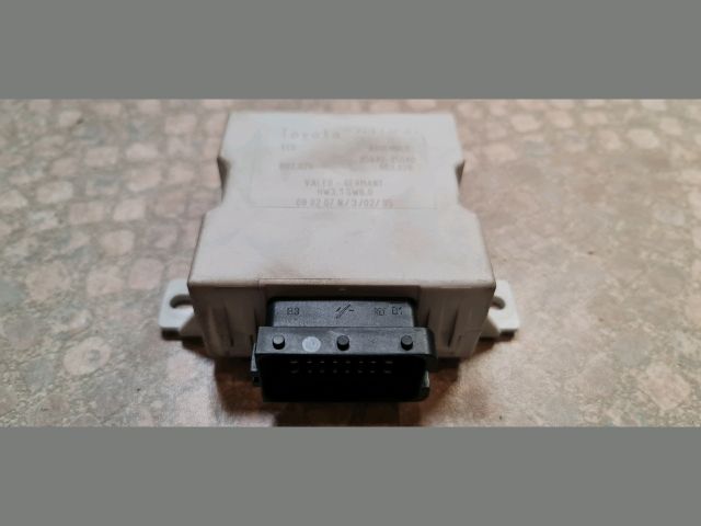 bontott TOYOTA AVENSIS T25 Ablaktörlő Relé