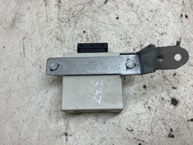 bontott TOYOTA AVENSIS T25 Ablaktörlő Relé