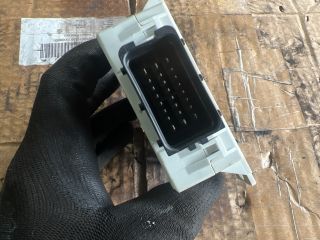 bontott TOYOTA AVENSIS T25 Ablaktörlő Relé