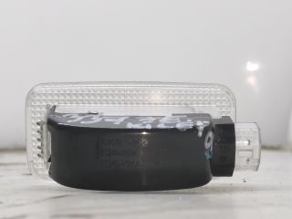 bontott TOYOTA AVENSIS T25 Ajtó Világítás