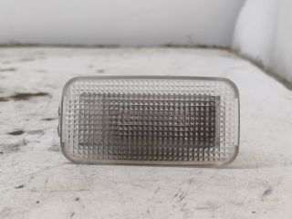 bontott TOYOTA AVENSIS T25 Ajtó Világítás