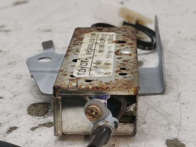 bontott TOYOTA AVENSIS T25 Antenna Erősítő