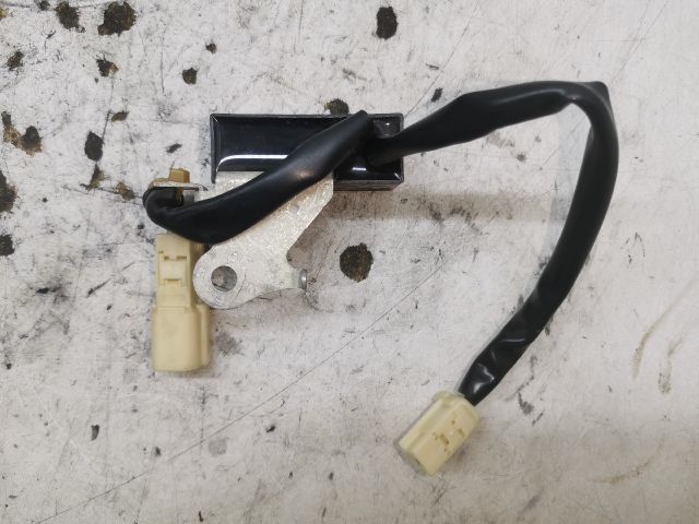 bontott TOYOTA AVENSIS T25 Antenna Erősítő