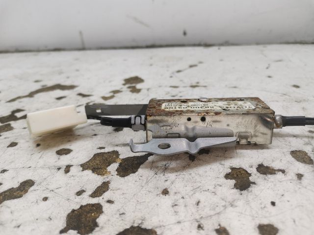 bontott TOYOTA AVENSIS T25 Antenna Erősítő