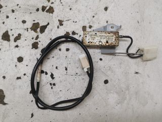 bontott TOYOTA AVENSIS T25 Antenna Erősítő