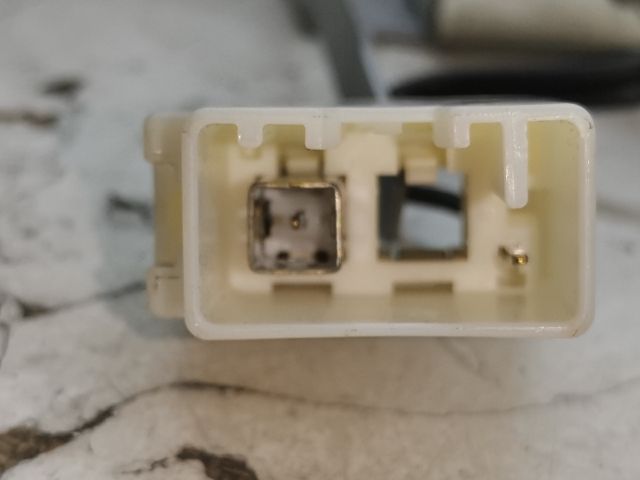 bontott TOYOTA AVENSIS T25 Antenna Erősítő